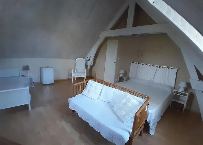 Sejours Lavalette Nadine Sainte-Croix